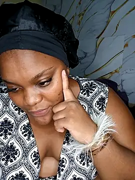 chubbybbw18 online show from 04-24-26, 10:17
