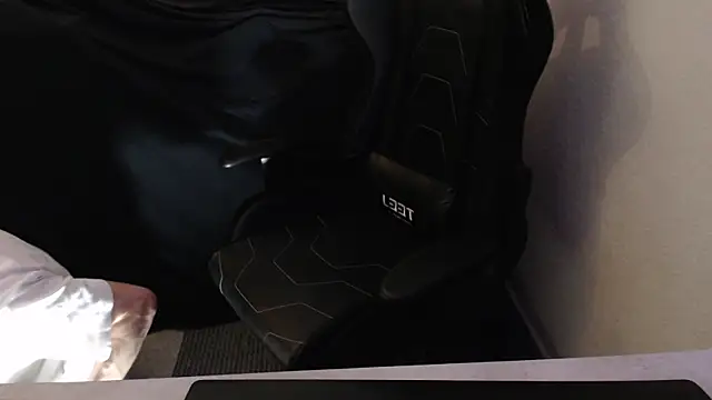 sakiramissy online show from 04-25-26, 08:17