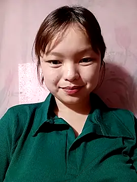 XoiXoi232 online show from 10-04-25, 04:47