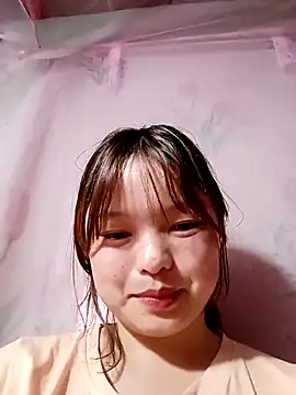 XoiXoi232 online show from 09-26-25, 02:13