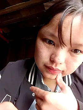 XoiXoi232 online show from 10-30-25, 02:43