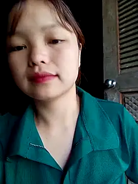 XoiXoi232 online show from 10-05-25, 12:34