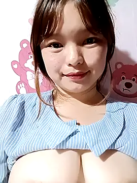 XoiXoi232 online show from 10-09-25, 01:55