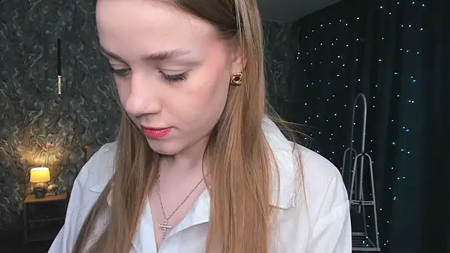 Snapshot of OdellaFrake chatting on 01-11-26, 07:32 OdellaFrake online show from 01-11-26, 07:32