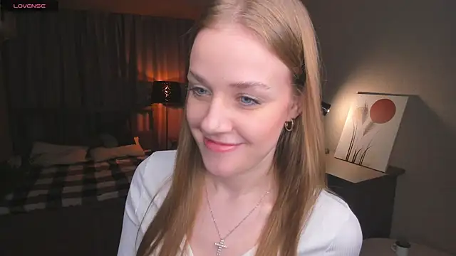 Snapshot of OdellaFrake chatting on 10-25-25, 08:20 OdellaFrake online show from 10-25-25, 08:20