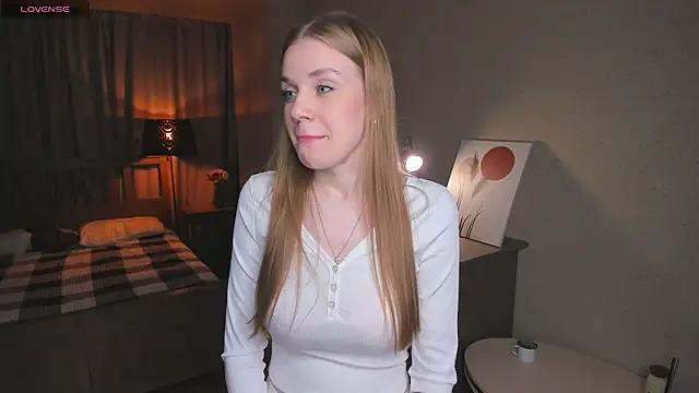 Snapshot of OdellaFrake chatting on 11-06-25, 07:29 OdellaFrake online show from 11-06-25, 07:29