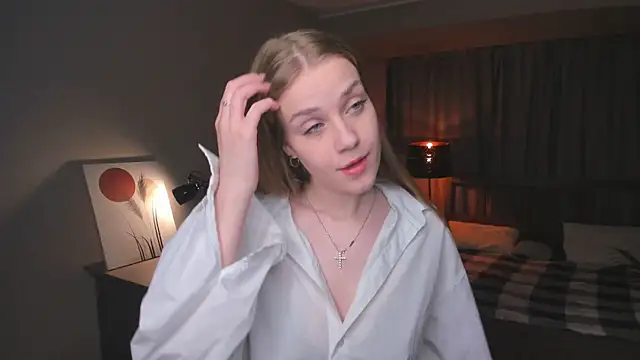 Snapshot of OdellaFrake chatting on 09-26-25, 07:54 OdellaFrake online show from 09-26-25, 07:54