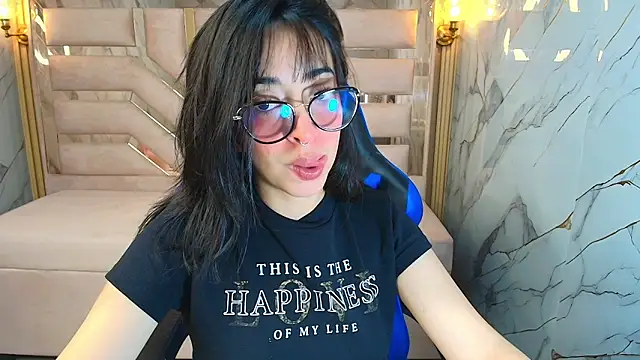 zoe r  online show from 11-16-25, 03:22