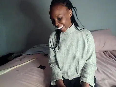 Snapshot of blueyXxX chatting on 05-19-26, 06:20 blueyXxX online show from 05-19-26, 06:20