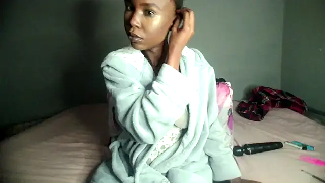 Snapshot of blueyXxX chatting on 05-07-26, 03:33 blueyXxX online show from 05-07-26, 03:33