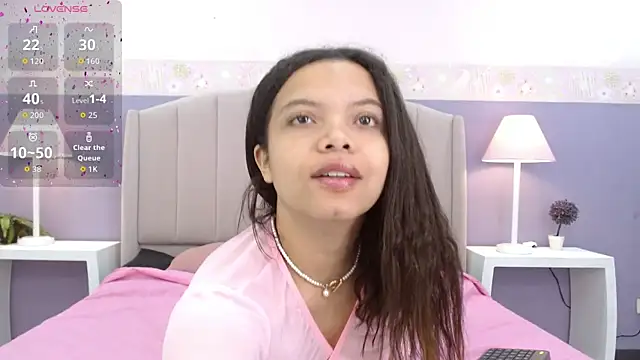 Isabelgh  online show from 06-24-26, 07:33