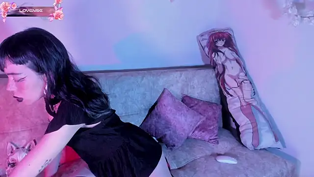 dark  nymph online show from 10-25-25, 09:48