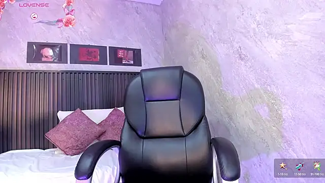 dark  nymph online show from 09-09-25, 12:25