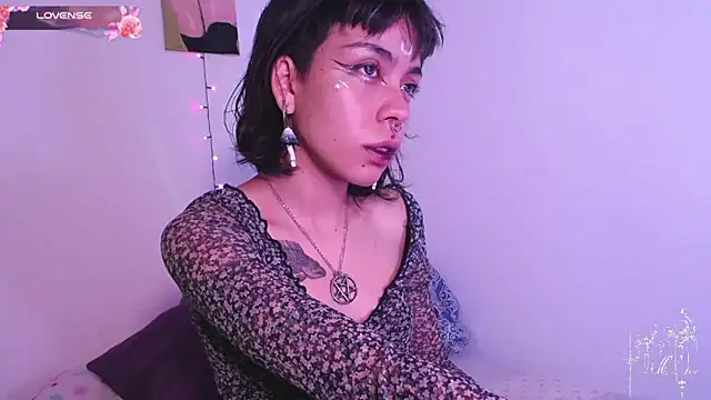 Snapshot of dark__nymph chatting on 02-13-26, 03:06 dark nymph online show from 02-13-26, 03:06