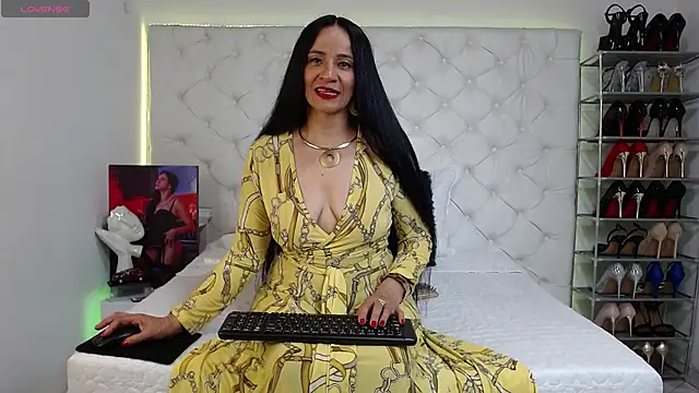 yury m2  online show from 10-02-25, 02:15