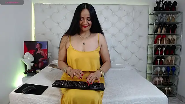 yury m2  online show from 10-07-25, 02:45