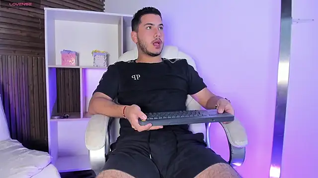 Axel grey  online show from 11-02-25, 01:27