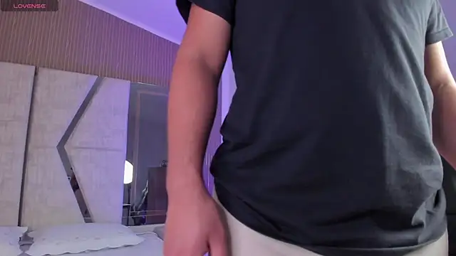 Axel grey  online show from 04-22-26, 12:34