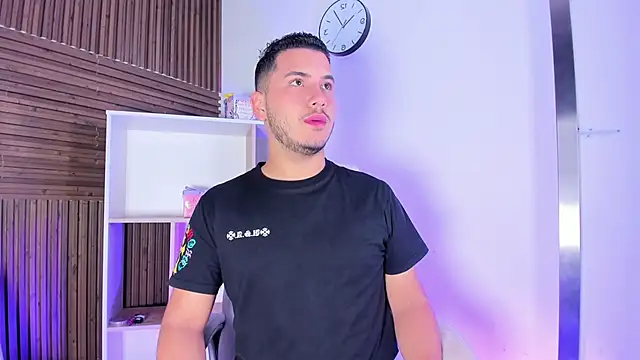 Axel grey  online show from 10-26-25, 11:54