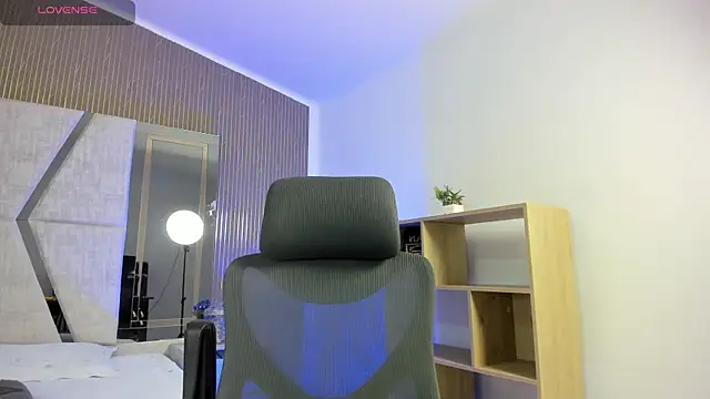 Axel grey  online show from 01-10-26, 12:33