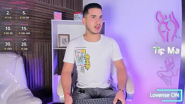 Axel grey  online show from 11-21-25, 12:15