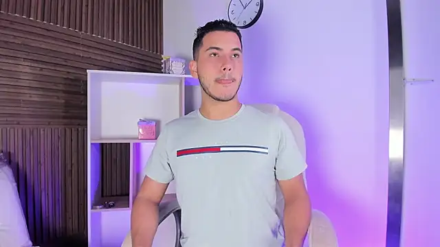 Axel grey  online show from 10-25-25, 12:17