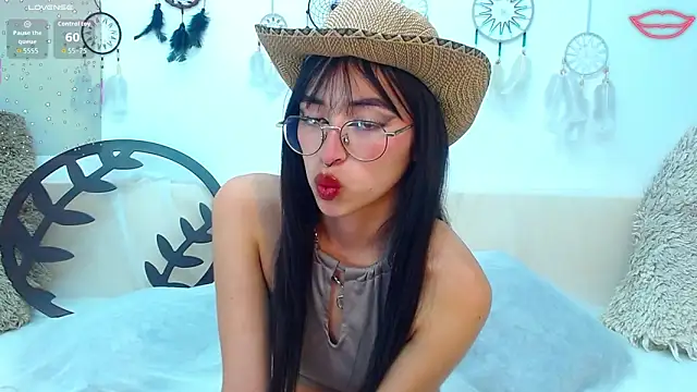  Amatista Fire online show from 10-11-25, 01:34