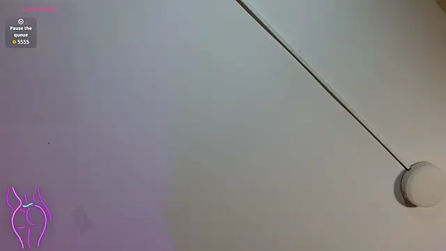 Snapshot of CYRUS_TAY chatting on 06-04-26, 12:43 CYRUS TAY online show from 06-04-26, 12:43