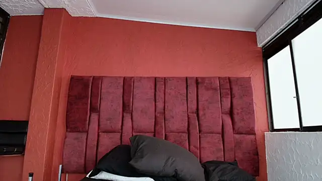 LilithVibe  online show from 12-15-25, 01:50