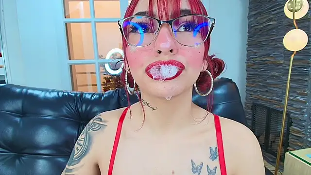 Snapshot of miss___abigail chatting on 10-22-25, 06:07 miss abigail online show from 10-22-25, 06:07