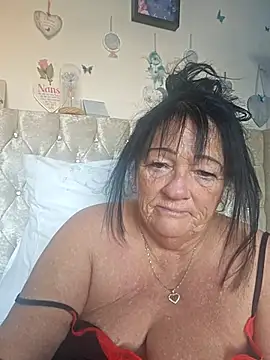 Snapshot of Angeldelightt chatting on 09-22-25, 05:08 Angeldelightt online show from 09-22-25, 05:08