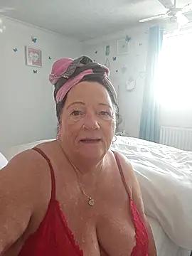 Snapshot of Angeldelightt chatting on 09-28-25, 08:43 Angeldelightt online show from 09-28-25, 08:43