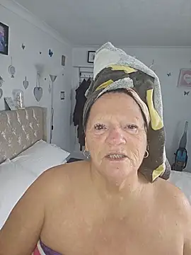 Snapshot of Angeldelightt chatting on 11-22-25, 01:43 Angeldelightt online show from 11-22-25, 01:43