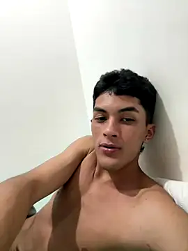 Tylerffoxx online show from 10-14-25, 08:04