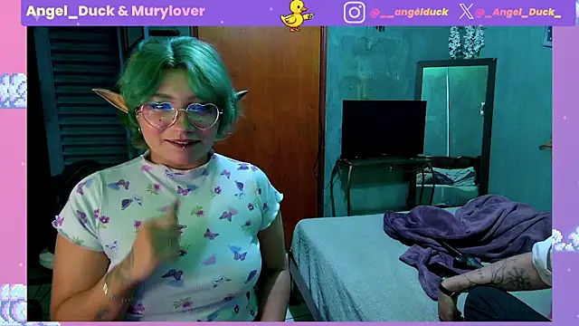 Angel Duck online show from 05-25-26, 10:19