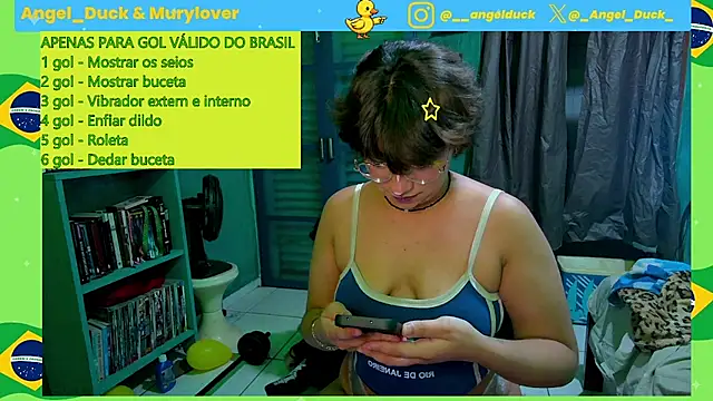 Snapshot of Angel_Duck chatting on 06-24-26, 09:45 Angel Duck online show from 06-24-26, 09:45