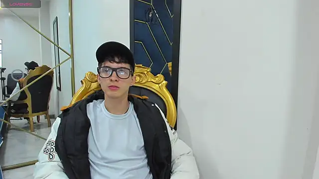 Jheampiiero online show from 12-05-25, 02:37