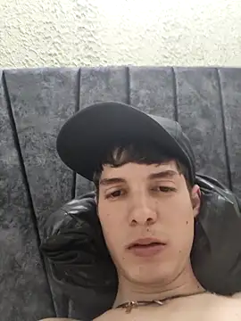 Jheampiiero online show from 10-26-25, 07:03