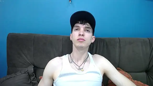 Jheampiiero online show from 11-17-25, 02:54