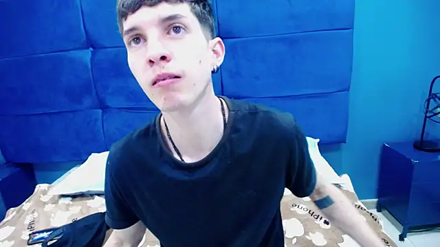 Jheampiiero online show from 09-20-25, 01:49