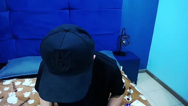 Jheampiiero online show from 09-23-25, 01:51