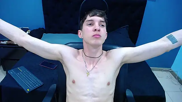 Jheampiiero online show from 10-30-25, 02:14