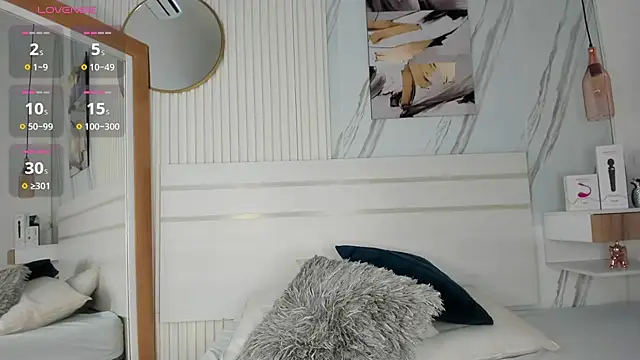 Kloeh Star online show from 11-30-25, 07:03