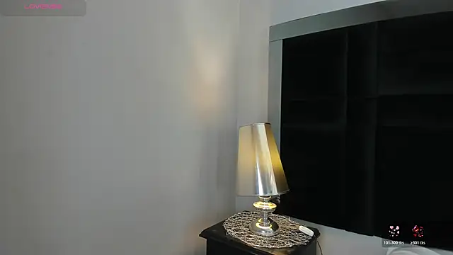 CarolineLee  online show from 03-27-26, 10:33