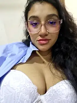 ValentiinaCruz online show from 01-06-26, 09:08