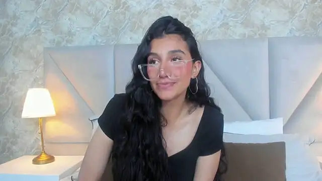 ValentiinaCruz online show from 10-20-25, 10:21