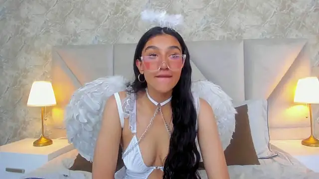 ValentiinaCruz online show from 10-30-25, 10:06