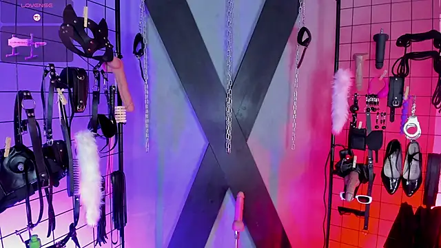 VictoryaLiah BDSM online show from 11-11-25, 10:43