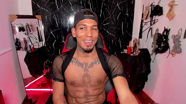 Snapshot of DIEGO_WICKED chatting on 09-10-25, 02:10 DIEGO WICKED online show from 09-10-25, 02:10