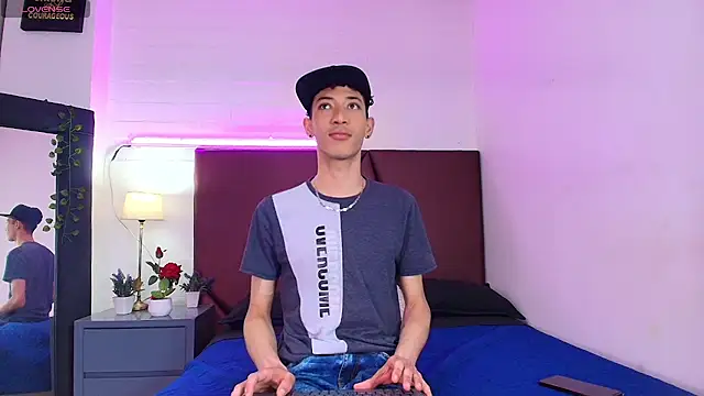 Ashton Myers online show from 09-23-25, 07:32